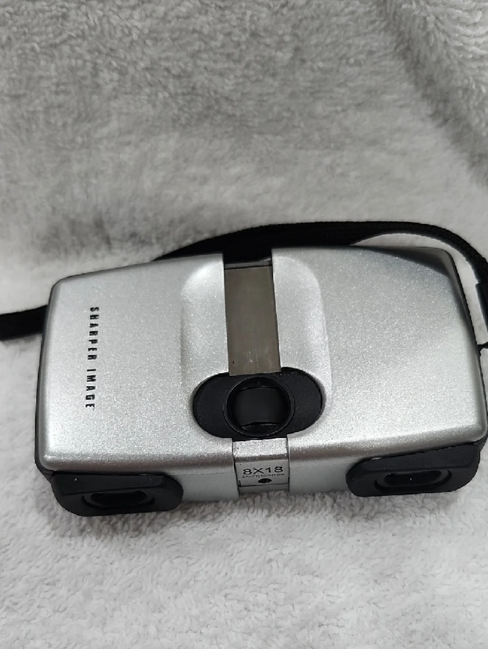 SHARPER IMAGE COMPACT 8x18 SILVER/BLACK FOLDING BINOCULARS